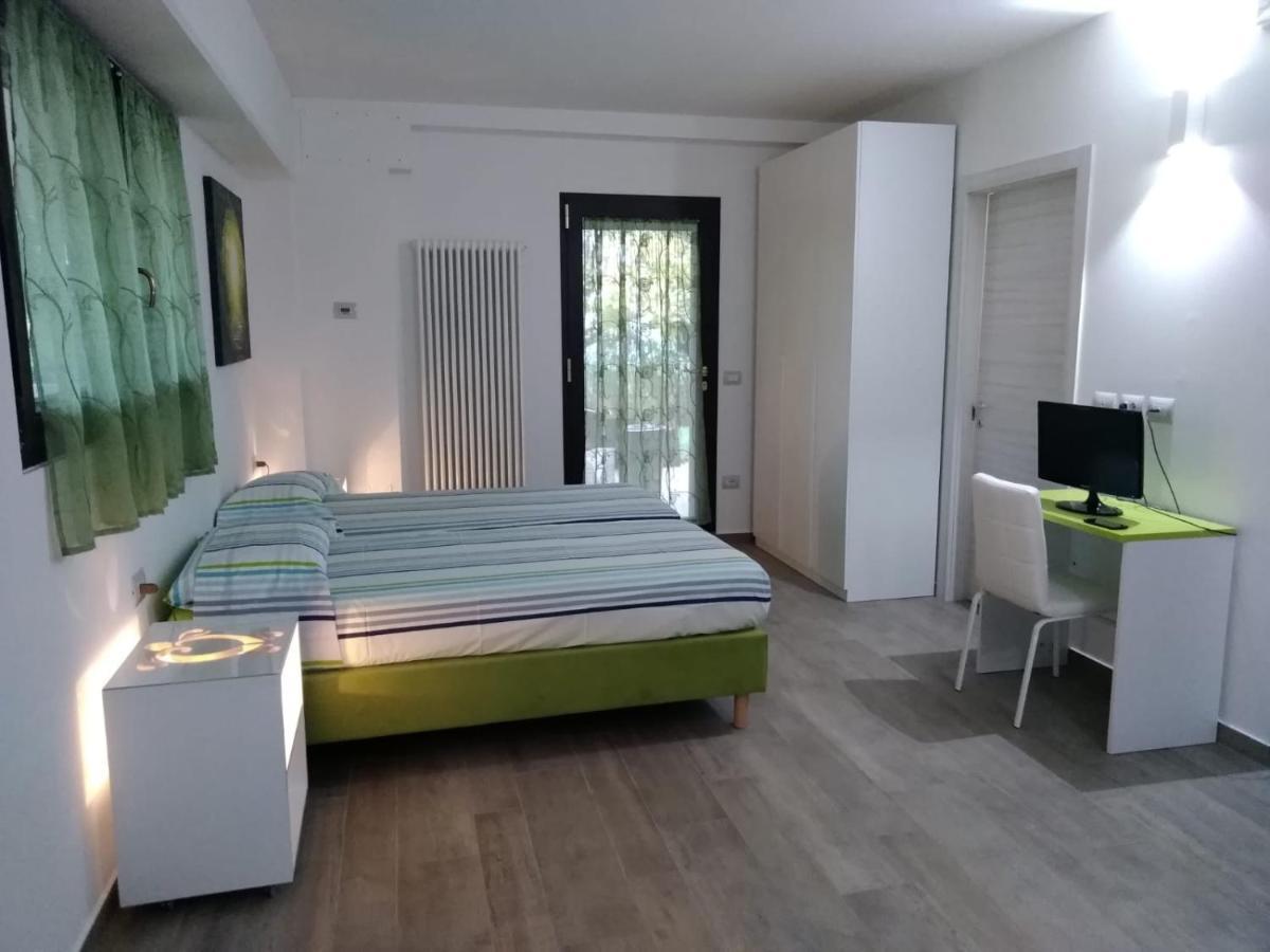 Bed and Breakfast "Cara Pace" In Collina Per Famiglie Montefiore Conca Exterior foto